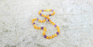 Unpolished Baltic Amber with Amethyst Gemstones Child 37cm Necklace